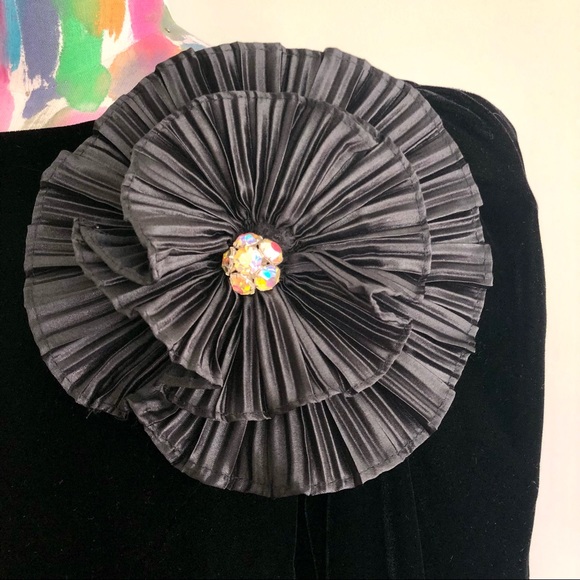 🎵VINTAGE 80s Black Velvet Floral Plissé Cocktail Dress - Picture 6 of 7